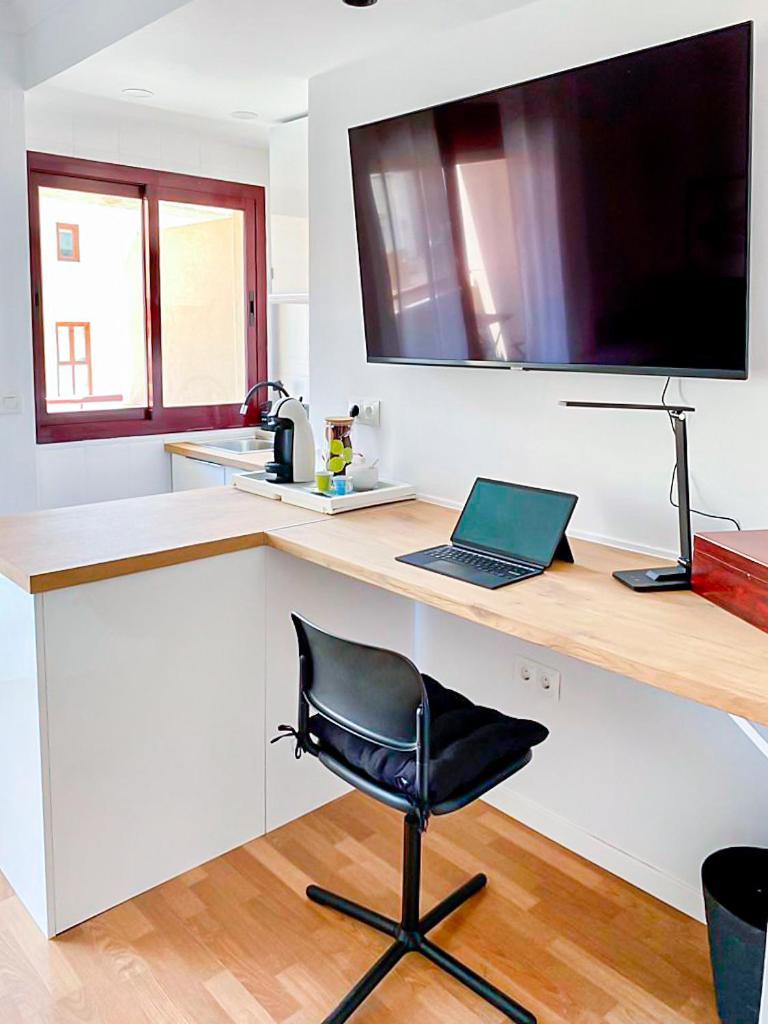 Estudio Del Carmen & Parking มาลากา ภายนอก รูปภาพ